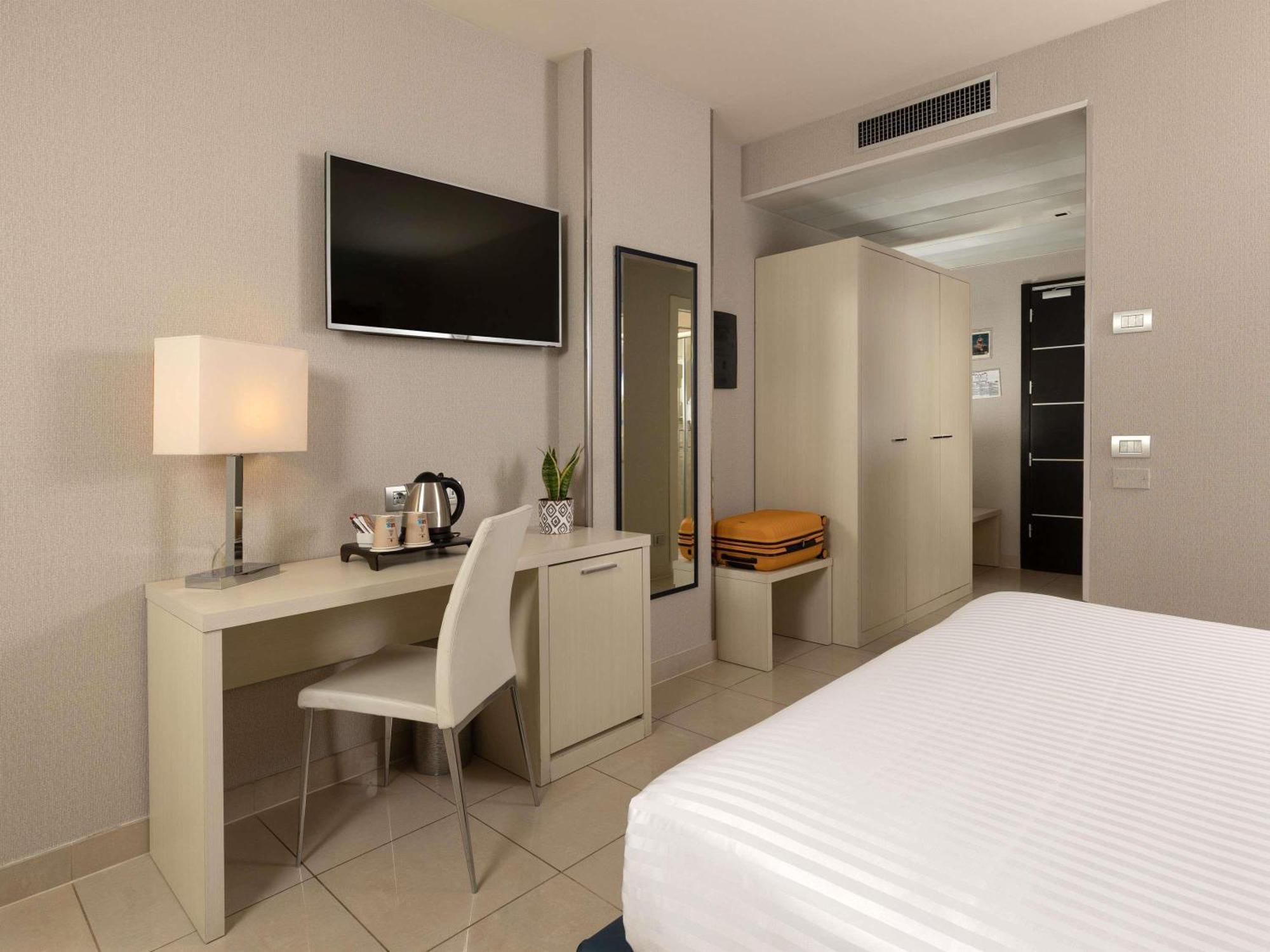 Mercure Hotel Rimini Artis Eksteriør bilde